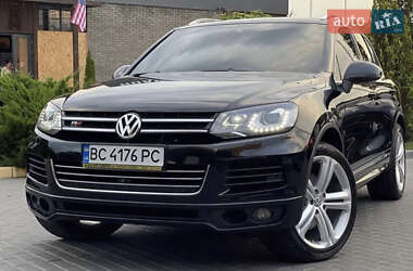 Позашляховик / Кросовер Volkswagen Touareg 2012 в Дніпрі