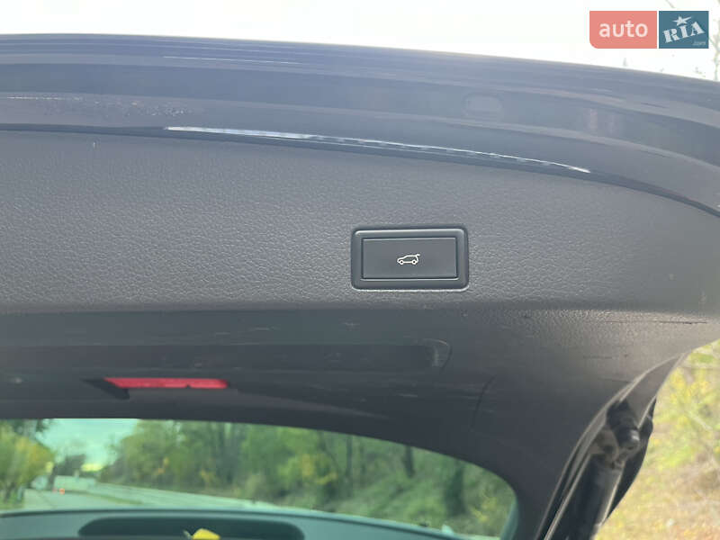 Внедорожник / Кроссовер Volkswagen Touareg 2014 в Киеве фото 17 Внедорожник / Кроссовер Volkswagen Touareg 2014 в Киеве