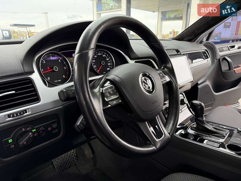 Внедорожник / Кроссовер Volkswagen Touareg 2012 в Днепре фото 16 Внедорожник / Кроссовер Volkswagen Touareg 2012 в Днепре