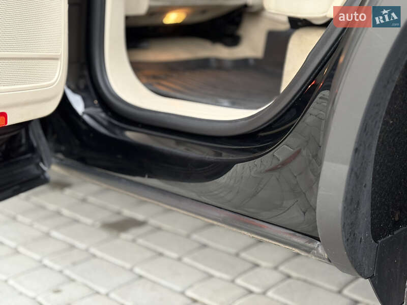 Внедорожник / Кроссовер Volkswagen Touareg 2010 в Староконстантинове