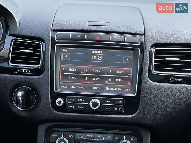 Позашляховик / Кросовер Volkswagen Touareg 2016 в Києві фото 30 Позашляховик / Кросовер Volkswagen Touareg 2016 в Києві