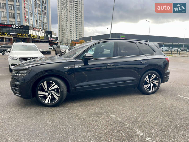 Позашляховик / Кросовер Volkswagen Touareg 2020 в Києві фото 15 Позашляховик / Кросовер Volkswagen Touareg 2020 в Києві