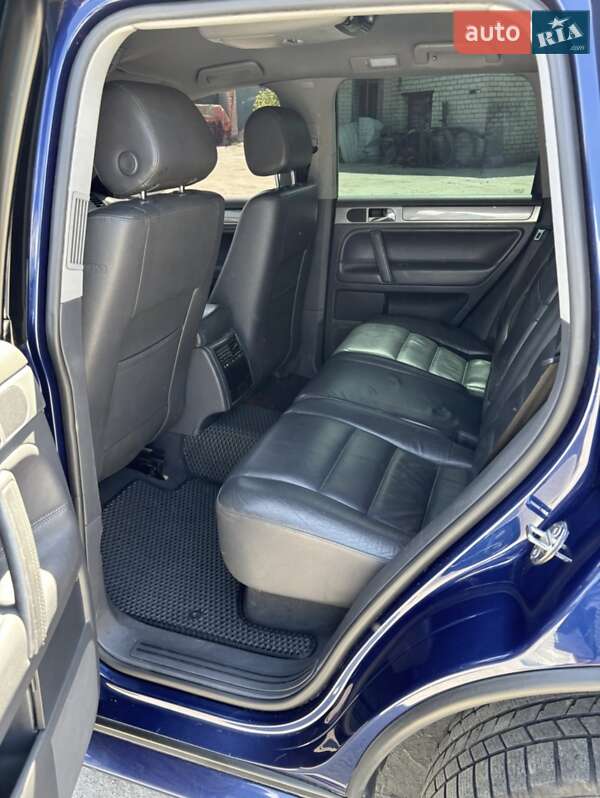 Внедорожник / Кроссовер Volkswagen Touareg 2006 в Теофиполе