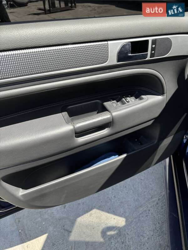 Внедорожник / Кроссовер Volkswagen Touareg 2006 в Теофиполе