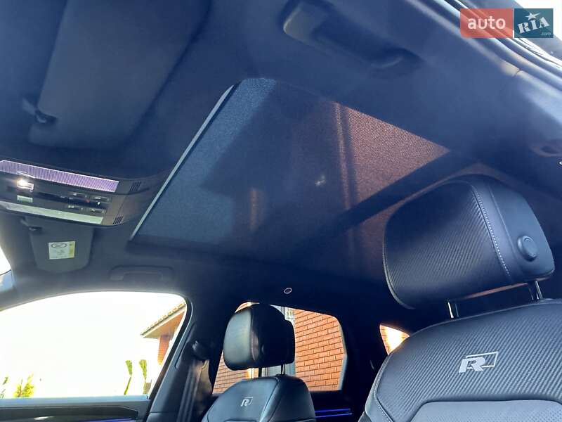 Позашляховик / Кросовер Volkswagen Touareg 2021 в Києві