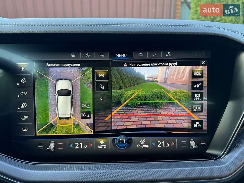 Позашляховик / Кросовер Volkswagen Touareg 2021 в Києві