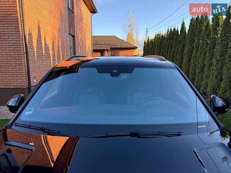 Позашляховик / Кросовер Volkswagen Touareg 2021 в Києві