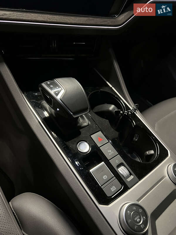 Внедорожник / Кроссовер Volkswagen Touareg 2022 в Киеве фото 12 Внедорожник / Кроссовер Volkswagen Touareg 2022 в Киеве