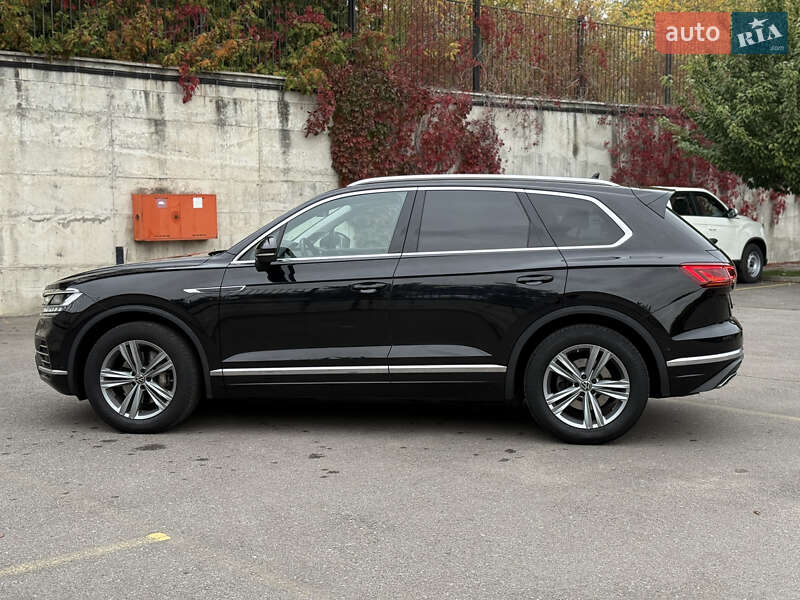 Внедорожник / Кроссовер Volkswagen Touareg 2022 в Ровно фото 21 Внедорожник / Кроссовер Volkswagen Touareg 2022 в Ровно