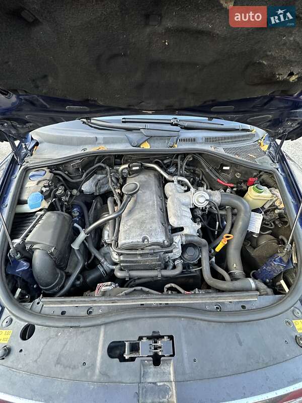 Позашляховик / Кросовер Volkswagen Touareg 2005 в Сумах