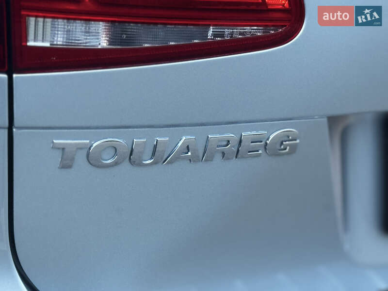Внедорожник / Кроссовер Volkswagen Touareg 2015 в Дрогобыче