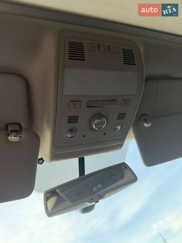 Внедорожник / Кроссовер Volkswagen Touareg 2012 в Запорожье фото 19 Внедорожник / Кроссовер Volkswagen Touareg 2012 в Запорожье