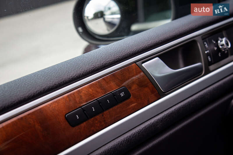 Внедорожник / Кроссовер Volkswagen Touareg 2013 в Нововолынске фото 31 Внедорожник / Кроссовер Volkswagen Touareg 2013 в Нововолынске