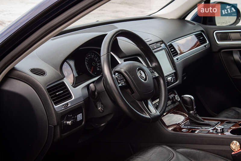 Внедорожник / Кроссовер Volkswagen Touareg 2013 в Нововолынске фото 33 Внедорожник / Кроссовер Volkswagen Touareg 2013 в Нововолынске