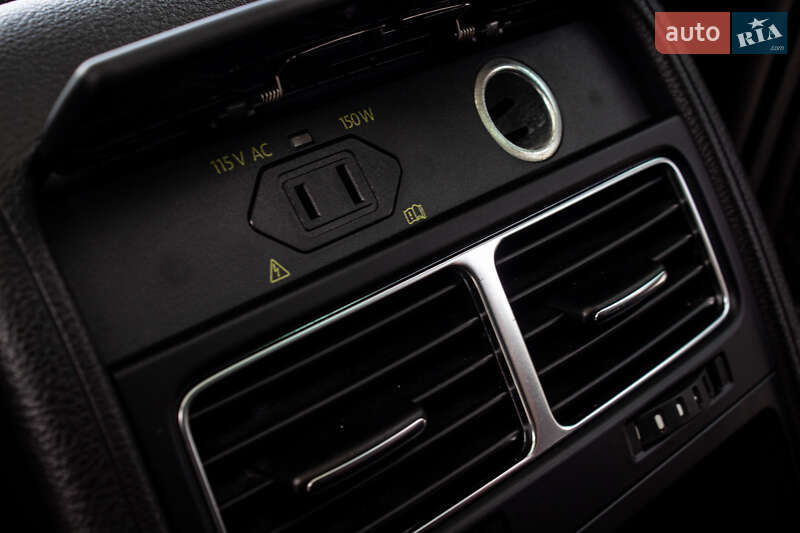 Внедорожник / Кроссовер Volkswagen Touareg 2013 в Нововолынске фото 47 Внедорожник / Кроссовер Volkswagen Touareg 2013 в Нововолынске