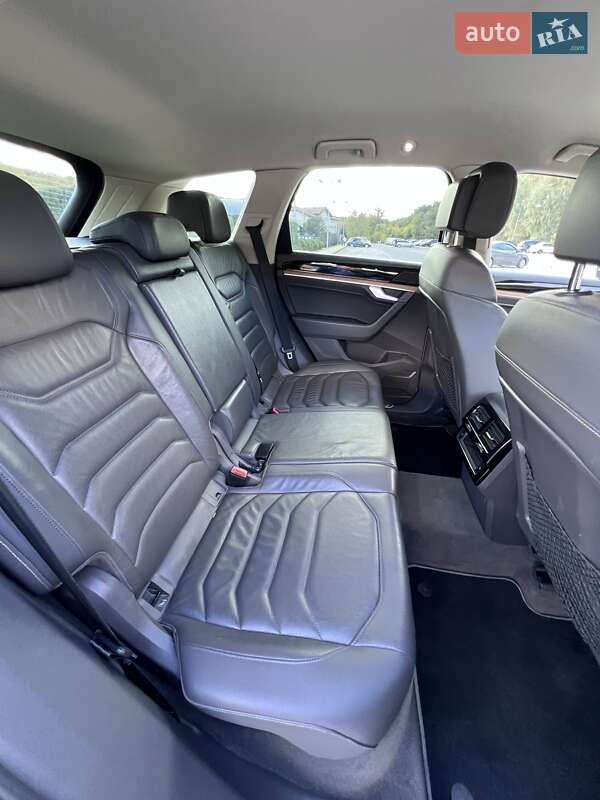 Внедорожник / Кроссовер Volkswagen Touareg 2018 в Днепре фото 33 Внедорожник / Кроссовер Volkswagen Touareg 2018 в Днепре