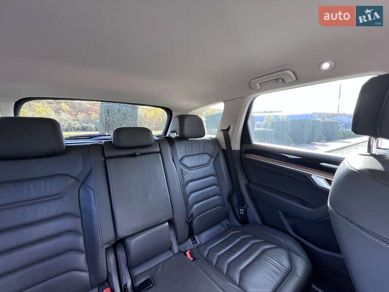 Внедорожник / Кроссовер Volkswagen Touareg 2018 в Днепре фото 47 Внедорожник / Кроссовер Volkswagen Touareg 2018 в Днепре
