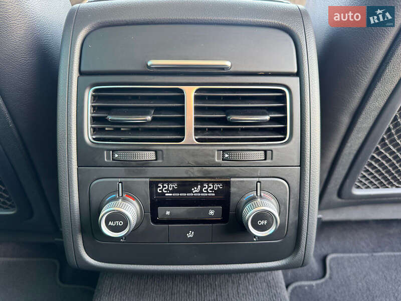 Внедорожник / Кроссовер Volkswagen Touareg 2016 в Коростышеве фото 19 Внедорожник / Кроссовер Volkswagen Touareg 2016 в Коростышеве