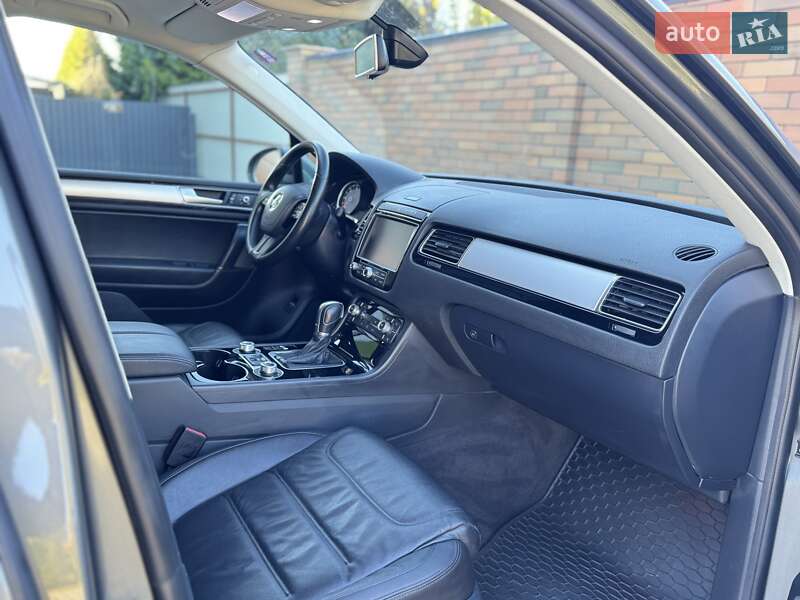 Внедорожник / Кроссовер Volkswagen Touareg 2015 в Виннице фото 29 Внедорожник / Кроссовер Volkswagen Touareg 2015 в Виннице