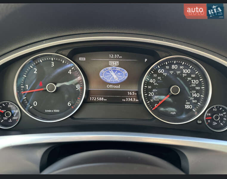 Позашляховик / Кросовер Volkswagen Touareg 2012 в Чернігові