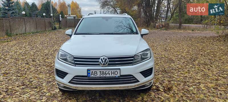 Внедорожник / Кроссовер Volkswagen Touareg 2017 в Броварах