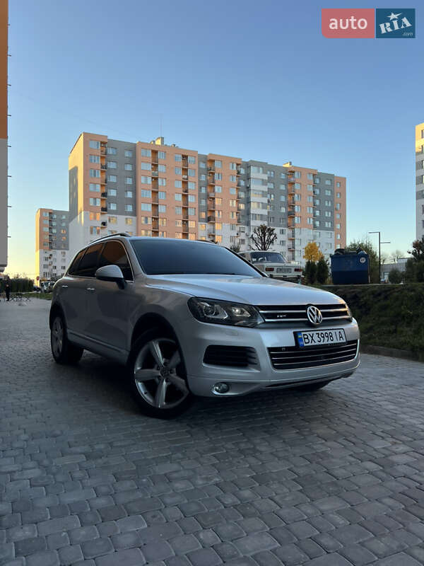 Внедорожник / Кроссовер Volkswagen Touareg 2010 в Виннице