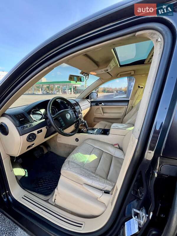 Внедорожник / Кроссовер Volkswagen Touareg 2006 в Запорожье