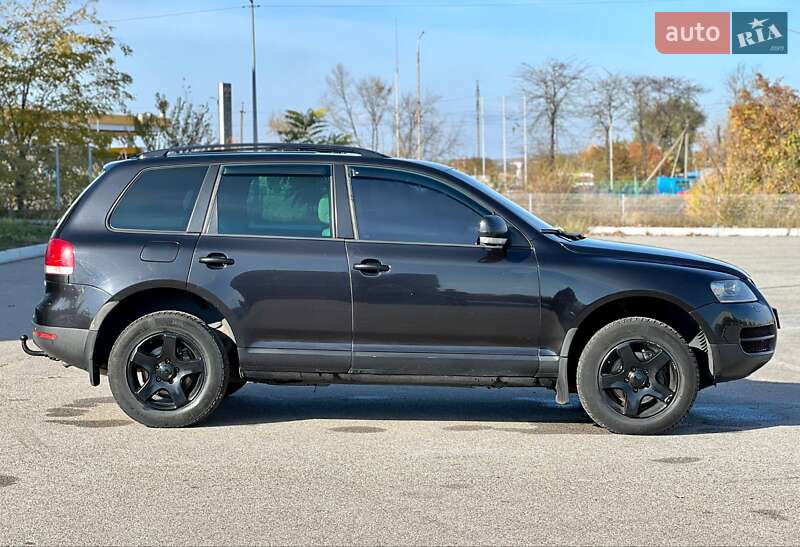 Внедорожник / Кроссовер Volkswagen Touareg 2006 в Запорожье