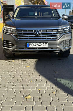 Позашляховик / Кросовер Volkswagen Touareg 2023 в Тернополі