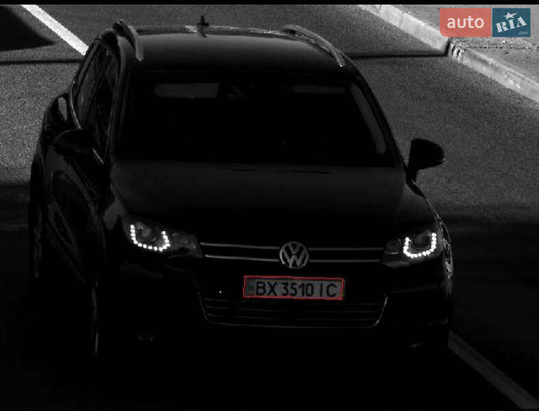 Внедорожник / Кроссовер Volkswagen Touareg 2010 в Хмельницком