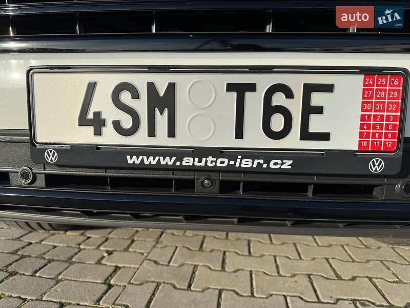 Внедорожник / Кроссовер Volkswagen Touareg 2020 в Черновцах