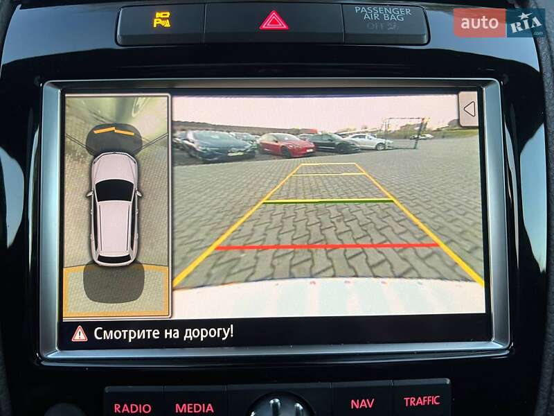 Внедорожник / Кроссовер Volkswagen Touareg 2010 в Хмельницком