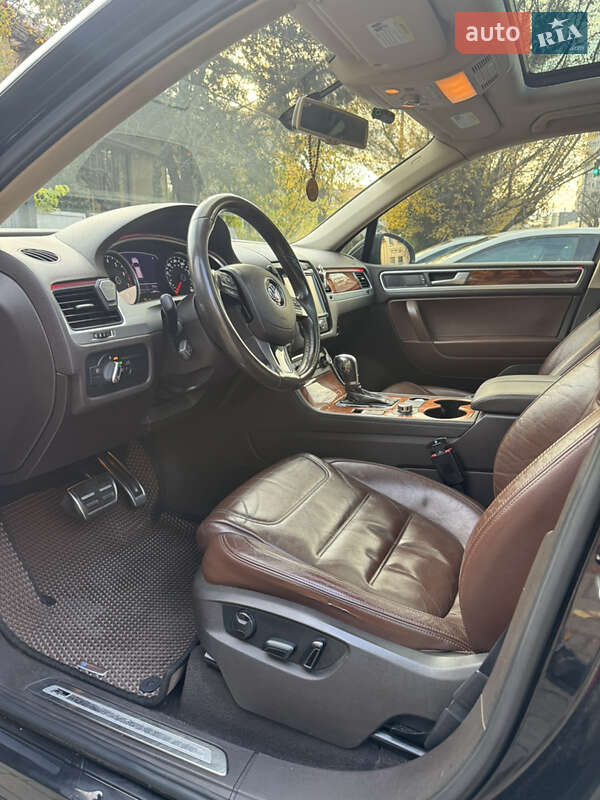 Внедорожник / Кроссовер Volkswagen Touareg 2011 в Ужгороде фото 52 Внедорожник / Кроссовер Volkswagen Touareg 2011 в Ужгороде