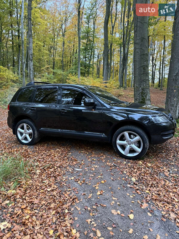 Позашляховик / Кросовер Volkswagen Touareg 2006 в Львові
