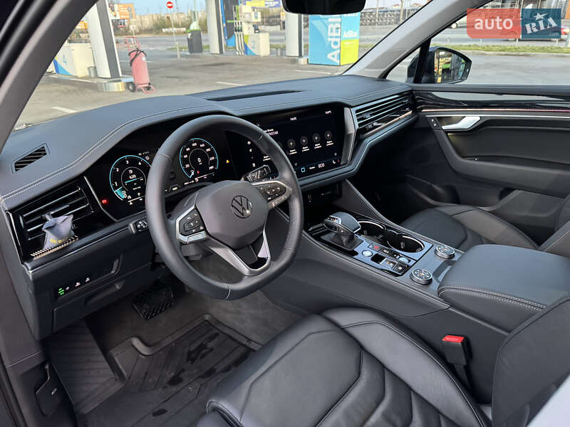 Внедорожник / Кроссовер Volkswagen Touareg 2025 в Тернополе фото 36 Внедорожник / Кроссовер Volkswagen Touareg 2025 в Тернополе