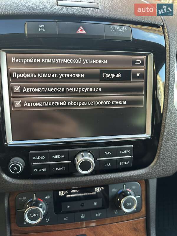 Внедорожник / Кроссовер Volkswagen Touareg 2010 в Тернополе