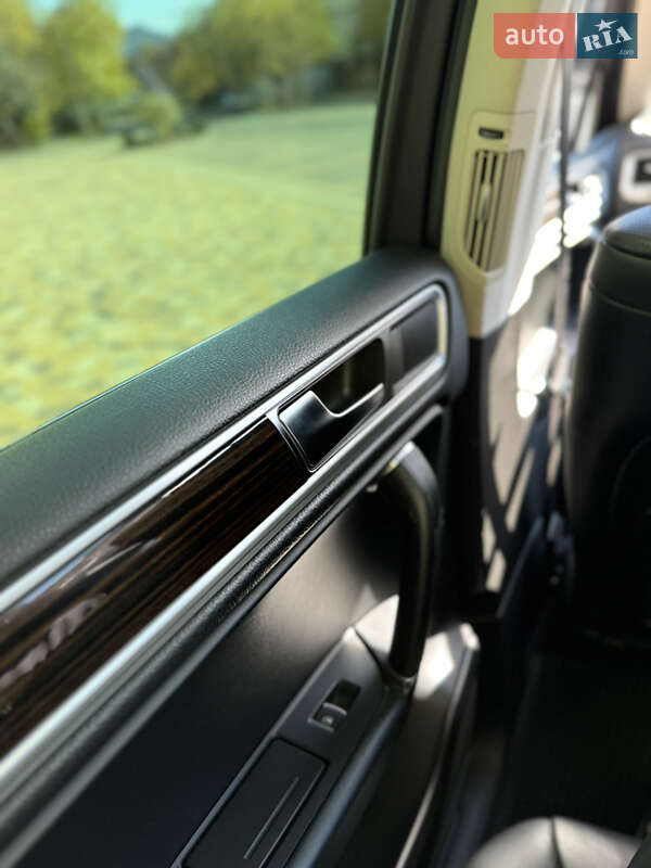 Внедорожник / Кроссовер Volkswagen Touareg 2014 в Николаеве фото 14 Внедорожник / Кроссовер Volkswagen Touareg 2014 в Николаеве