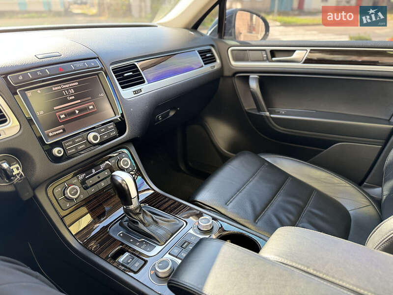 Внедорожник / Кроссовер Volkswagen Touareg 2014 в Николаеве фото 20 Внедорожник / Кроссовер Volkswagen Touareg 2014 в Николаеве