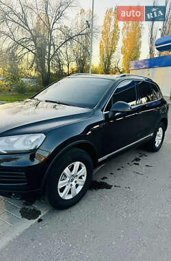 Внедорожник / Кроссовер Volkswagen Touareg 2010 в Николаеве