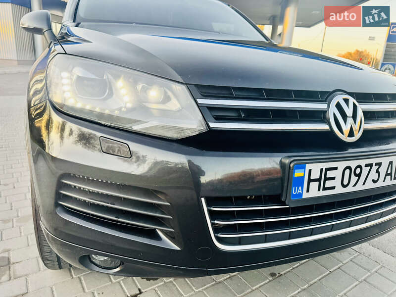 Позашляховик / Кросовер Volkswagen Touareg 2010 в Миколаєві