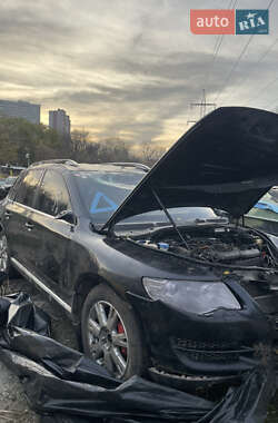 Позашляховик / Кросовер Volkswagen Touareg 2008 в Києві