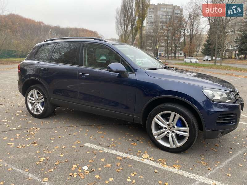 Позашляховик / Кросовер Volkswagen Touareg 2013 в Вінниці