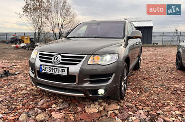 Внедорожник / Кроссовер Volkswagen Touareg 2008 в Нововолынске