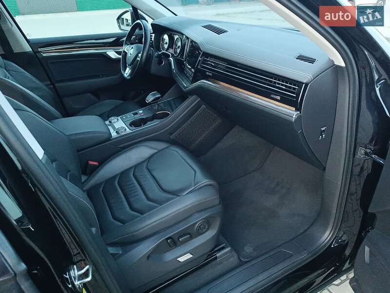 Позашляховик / Кросовер Volkswagen Touareg 2019 в Хусті фото 42 Позашляховик / Кросовер Volkswagen Touareg 2019 в Хусті