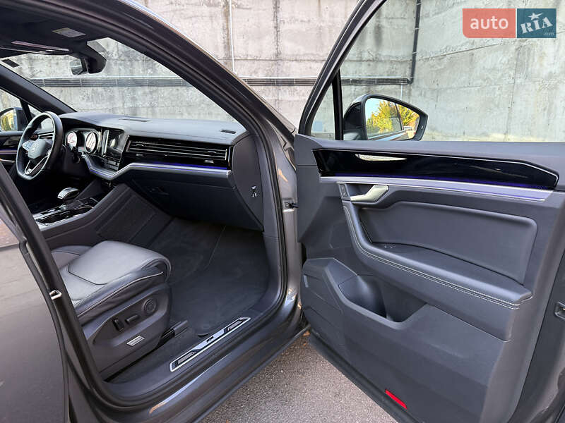 Внедорожник / Кроссовер Volkswagen Touareg 2021 в Ровно фото 32 Внедорожник / Кроссовер Volkswagen Touareg 2021 в Ровно