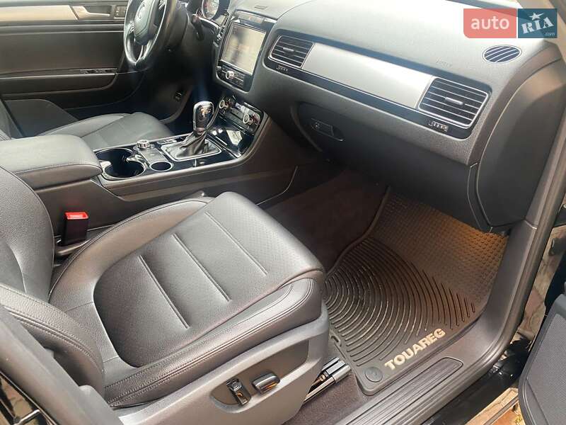 Внедорожник / Кроссовер Volkswagen Touareg 2014 в Львове фото 9 Внедорожник / Кроссовер Volkswagen Touareg 2014 в Львове