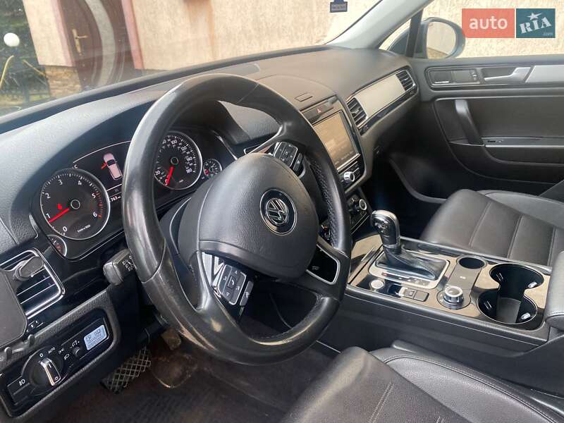 Внедорожник / Кроссовер Volkswagen Touareg 2014 в Львове фото 14 Внедорожник / Кроссовер Volkswagen Touareg 2014 в Львове