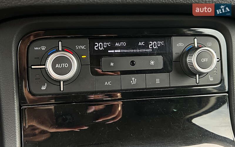 Внедорожник / Кроссовер Volkswagen Touareg 2017 в Львове фото 13 Внедорожник / Кроссовер Volkswagen Touareg 2017 в Львове