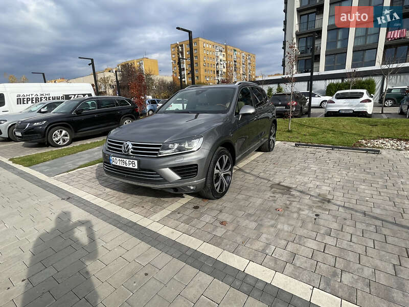 Внедорожник / Кроссовер Volkswagen Touareg 2015 в Ужгороде фото 6 Внедорожник / Кроссовер Volkswagen Touareg 2015 в Ужгороде
