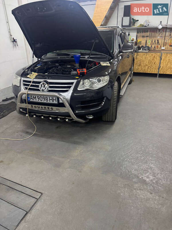 Внедорожник / Кроссовер Volkswagen Touareg 2008 в Калиновке фото Внедорожник / Кроссовер Volkswagen Touareg 2008 в Калиновке